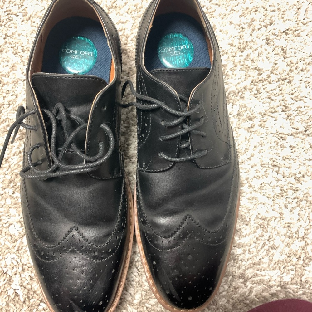 Men’s dress shoes
